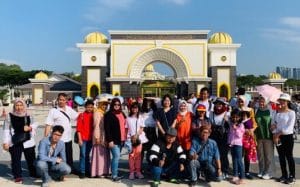 group paket tour 3 negara